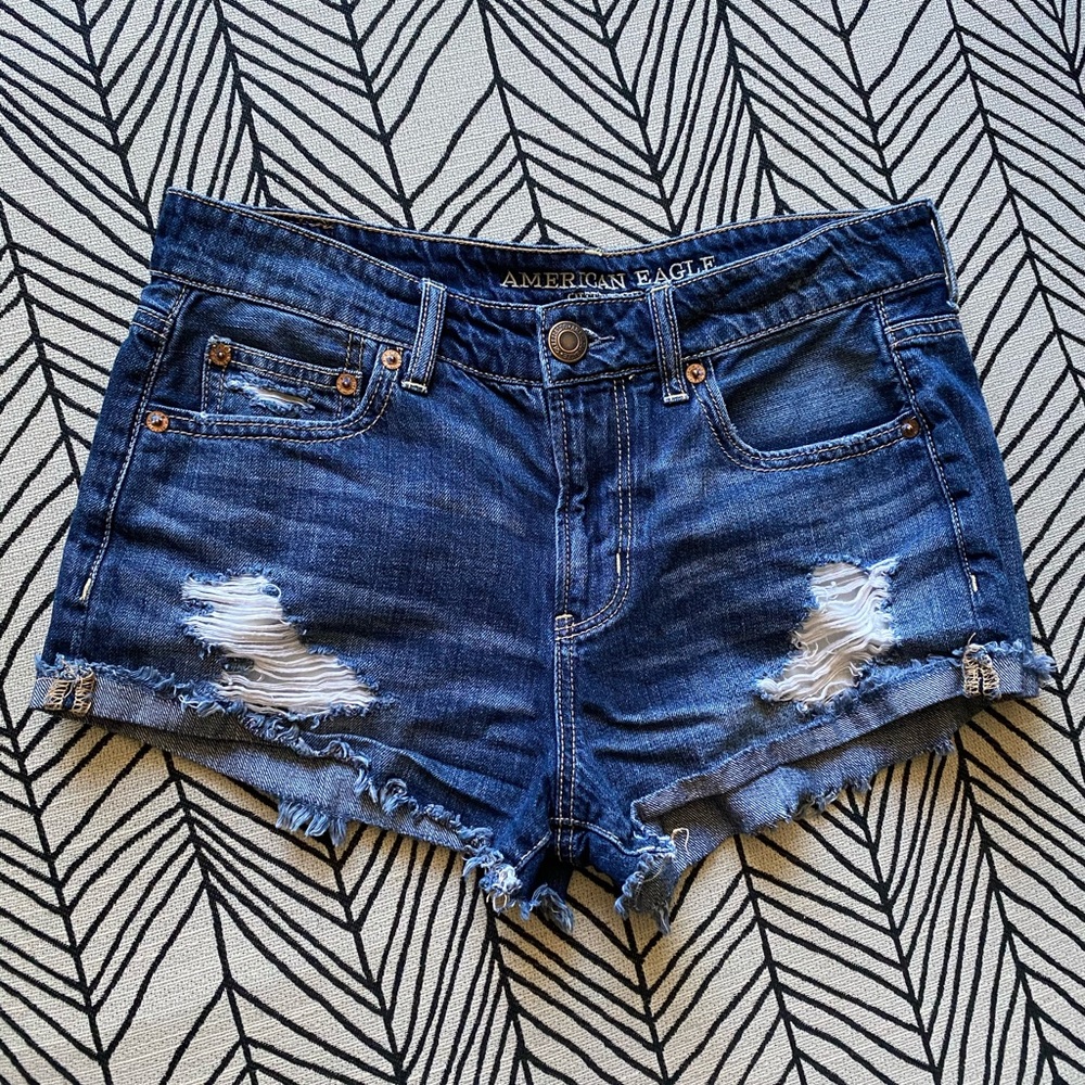 **SOLD** american eagle shorts